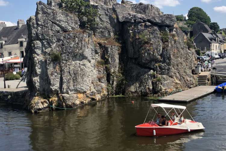 création bases nautiques loisirs touristiques | Matériels et bateaux électriques création bases nautiques loisirs touristiques Saviboat bateaux électriques
