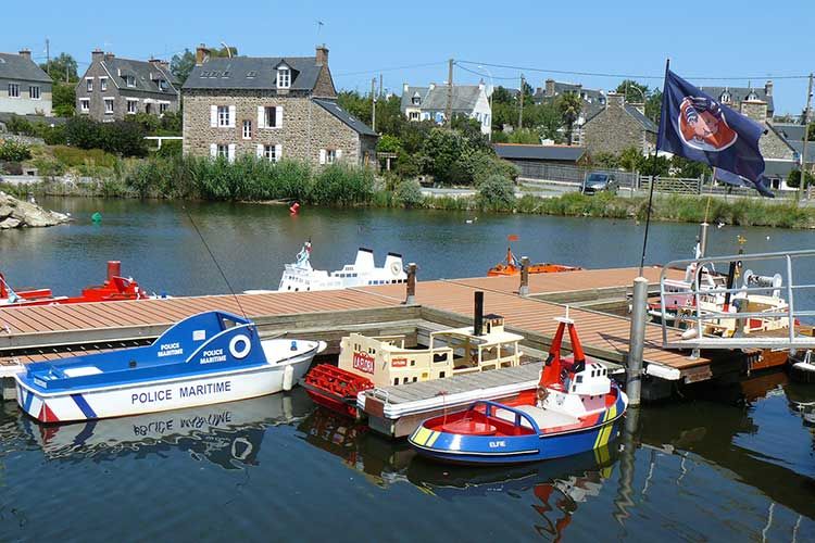 création bases nautiques loisirs touristiques | Matériels et bateaux électriques création bases nautiques loisirs touristiques Saviboat bateaux électriques