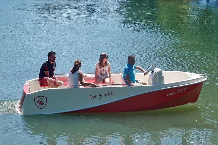 Plaisance 4.90 11 passagers | Saviboat bateaux électriques, bases nautiques de loisirs, acteurs touristiques