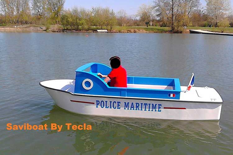 le Police | Saviboat bateaux électriques gamme Port Miniature©