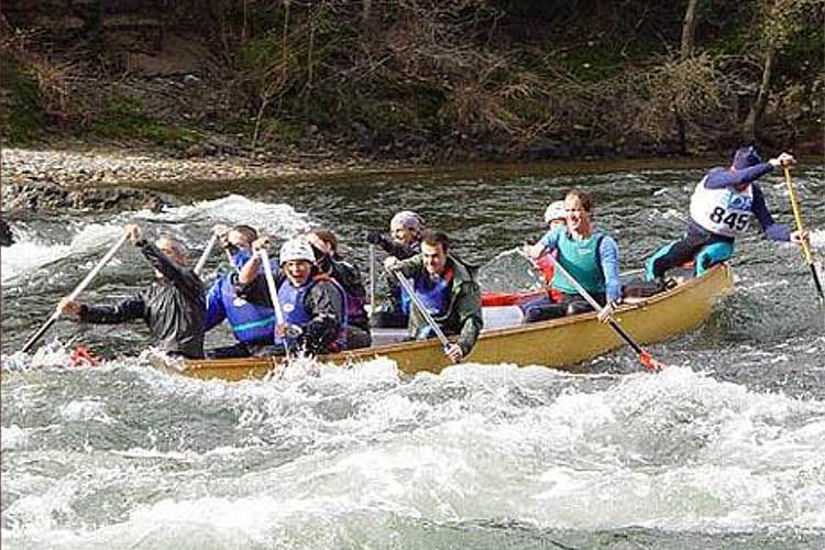 Photo Christelle de Costa | Marathon des Gorges de l'Ardèche | Canobus  Le canoë géant polyvalent | Saviboat bases nautiques de loisirs